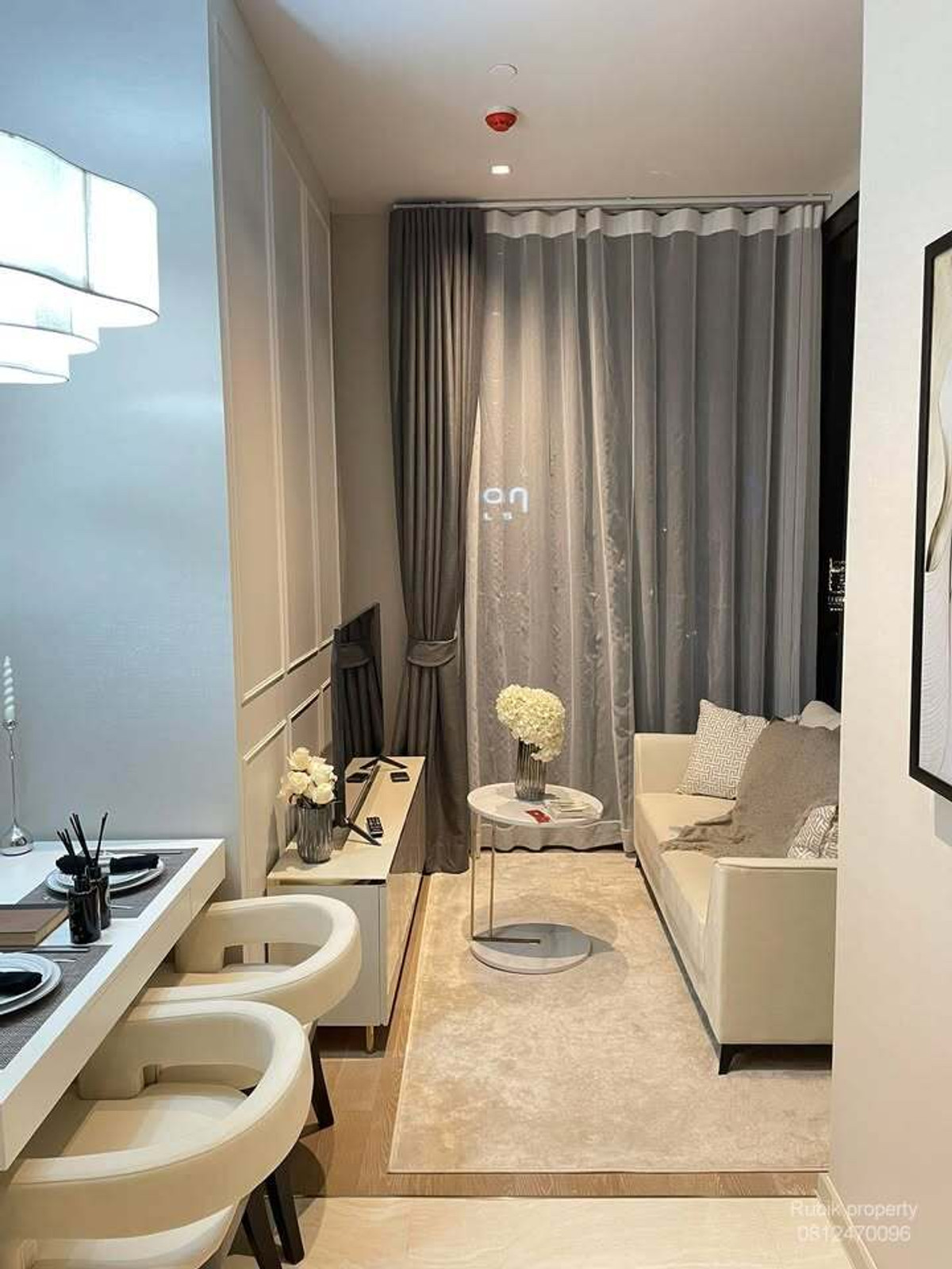For SaleCondoSilom, Saladaeng, Bangrak : 🏢 Ashton Silom | Ashton Silom, a luxury condo in the heart of Silom, easy to walk to BTS Chong Nonsi, very good location for both living and investing RB1688