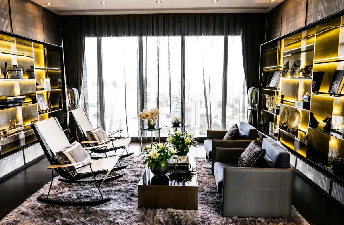 For RentCondoSukhumvit, Asoke, Thonglor : For Rent : Ashton Asoke ,Located right next to MRT Sukhumwit, BTS Asoke station and Terminal 21.