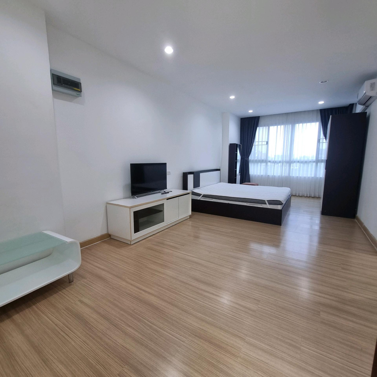 ให้เช่าคอนโดลาดพร้าว101 แฮปปี้แลนด์ : happy condo 101 for rent 36sqm. stu type ห้องสวยใหม่ เพียง10k please add line goodasset 