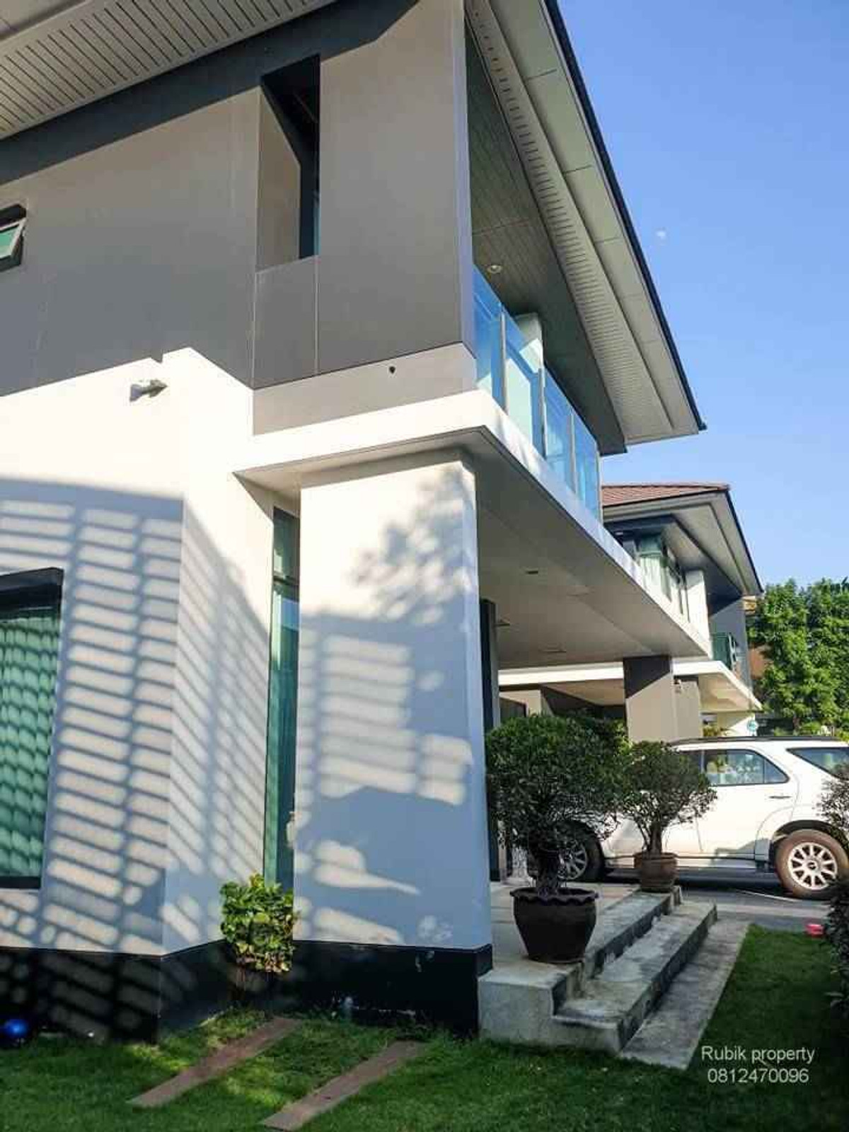 For RentHousePattanakan, Srinakarin : 🏡 Setthasiri Krungthep Kreetha | Large detached house, wide space, comfortable family living RB1687