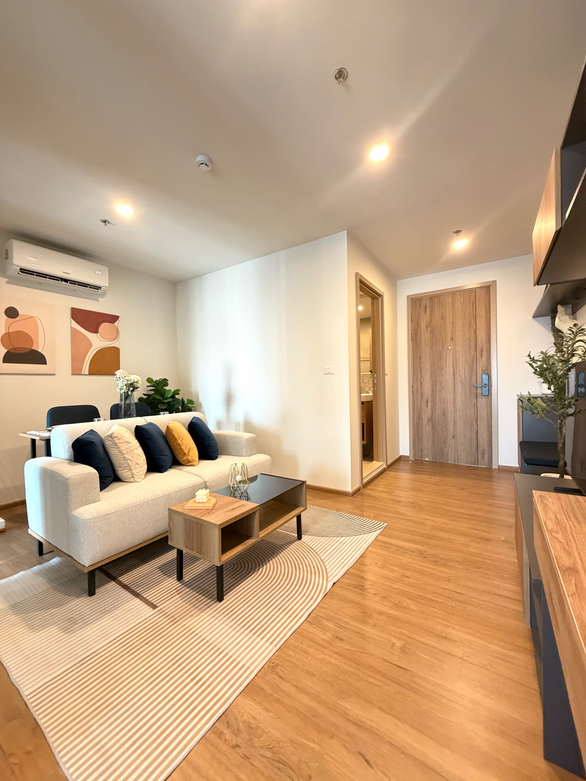 CondoLadprao, Central Ladprao : The line vibe for rent/sale, 1 bedroom, new, first move in Complete as seen