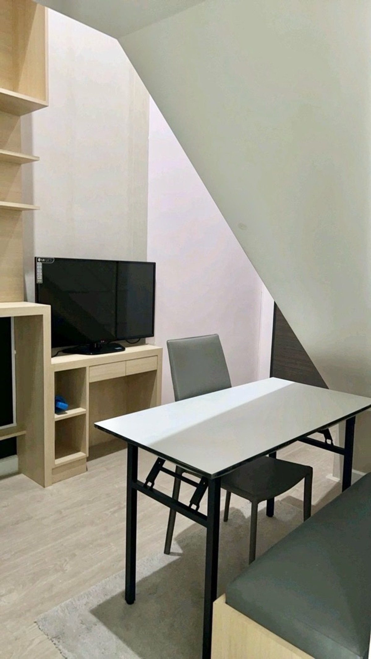 ให้เช่าคอนโดบางซื่อ วงศ์สว่าง เตาปูน : 📍โครงการ : Metro Sky Bangsue – Prachachuen 
🚝 ใกล้ : MRT บางซ่อน 500 เมตร
💵 ราคาเช่า : 16,000 บาท / เดือน