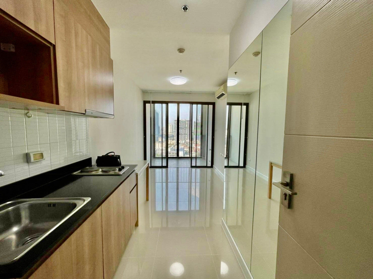 For SaleCondoLadprao, Central Ladprao : For Sale: Ideo Ladprao 5 – High Floor Unit Near MRT Ladprao