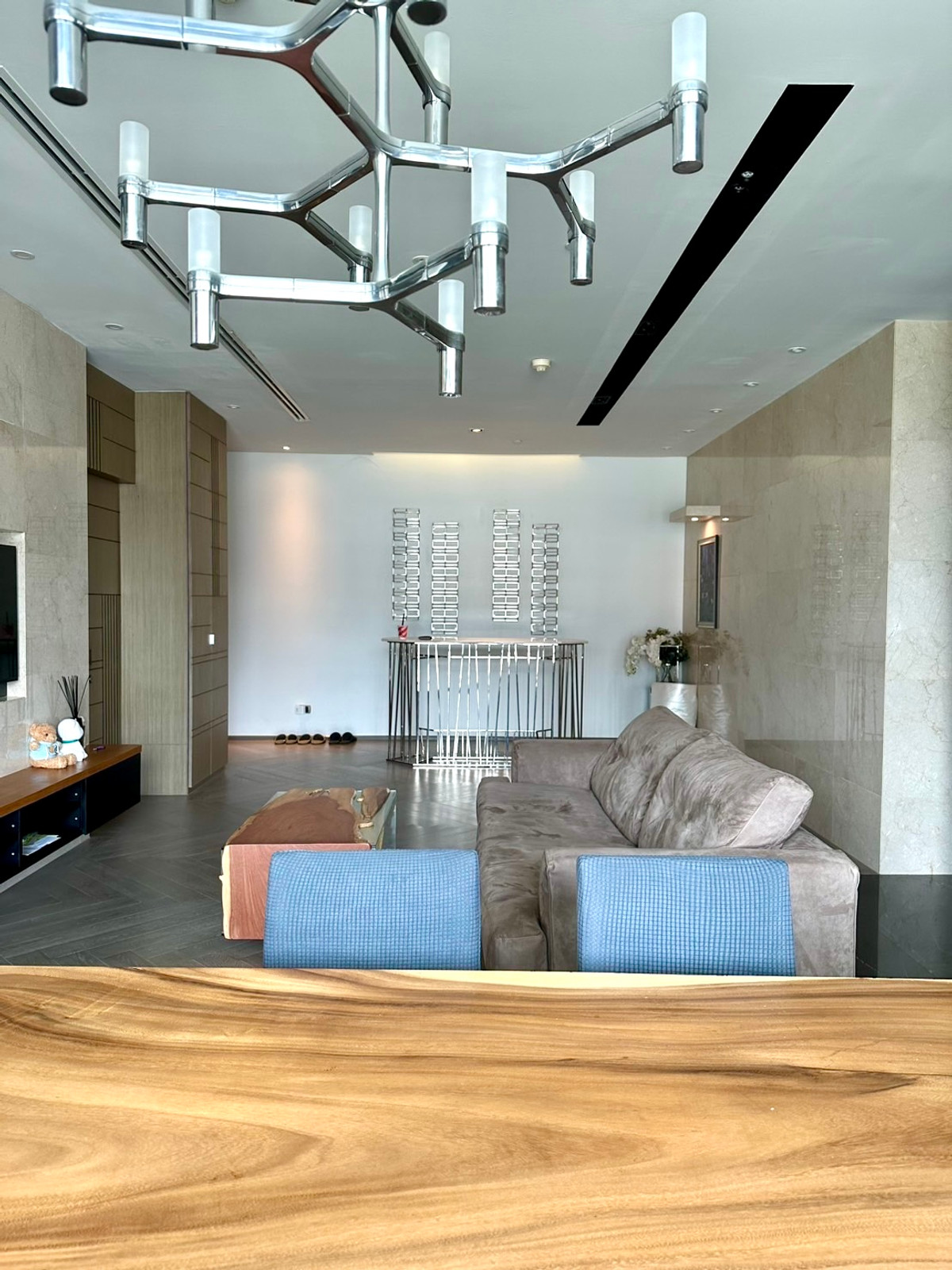 ขายคอนโดวิทยุ ชิดลม หลังสวน : The Park Chidlom: 2bed 2.5bath + maid 145sqm 41,900,000 Am: 0656199198