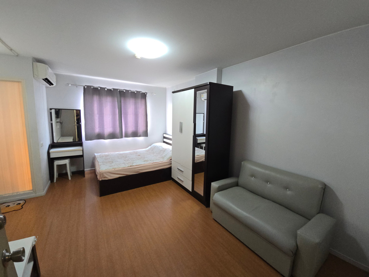 For RentCondoPathum Thani,Rangsit, Thammasat : Condo for rent, Lumpini Township, Rangsit-Khlong 1, Building B4, 8th floor, has a washing machine.