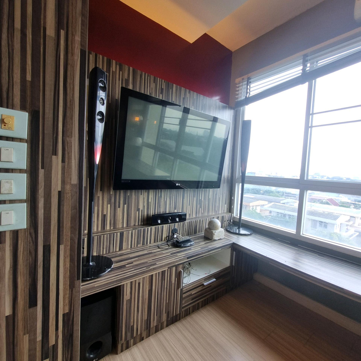 ให้เช่าคอนโดลาดพร้าว101 แฮปปี้แลนด์ : for rent happy condo latphrao101 1bed 1 bath 35sqm. 9000 bht per month only please add line goodasset