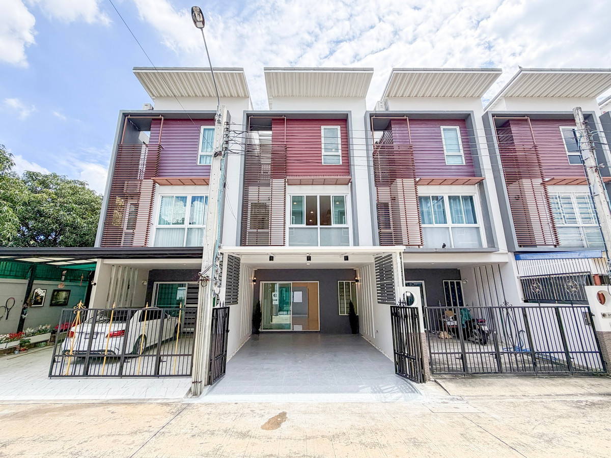 ขายทาวน์โฮมนนทบุรี บางใหญ่ บางบัวทอง : บารอนเนีย ทาวน์ ท่าน้ำนนท์ / 3 ห้องนอน (ขาย), Baronia Town Thanamnon / 3 Bedrooms (FOR SALE) AOM061