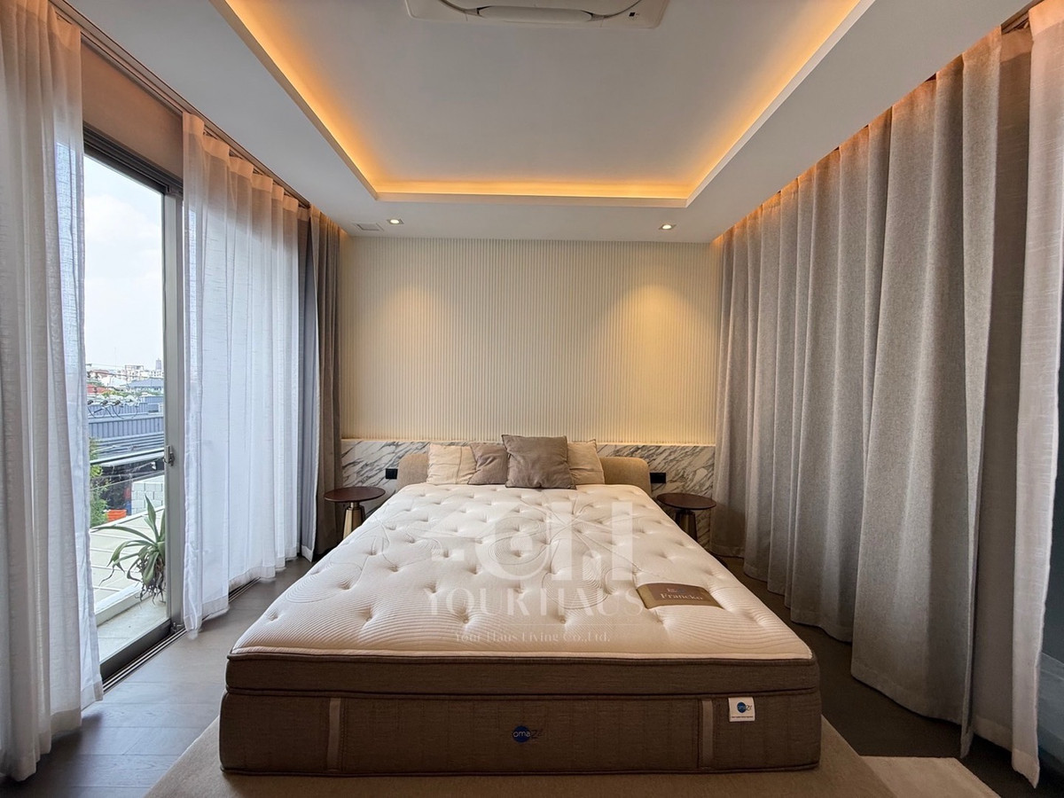 For RentHouseChokchai 4, Ladprao 71, Ladprao 48, : Providence Lane – Ekkamai–Ramindra near Central Eastville