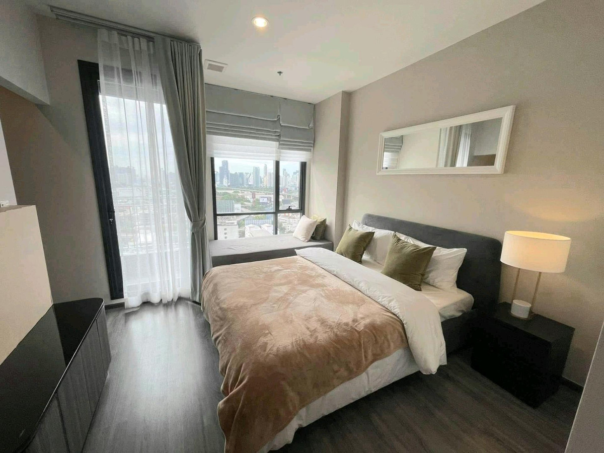 For RentCondoRatchathewi,Phayathai : Condo for rent, Ideo mobi, Soi Rangnam, near BTS Victory Monument.