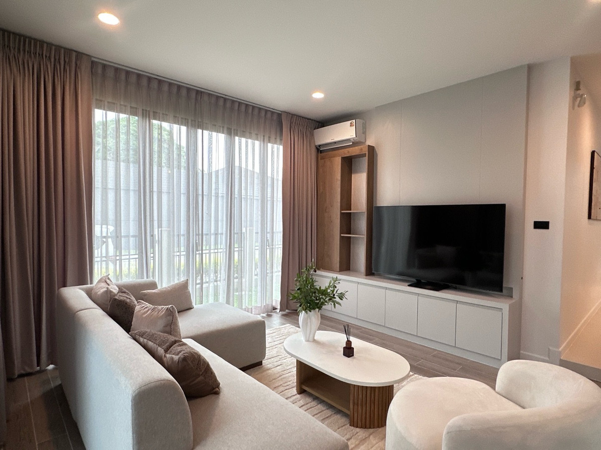 ให้เช่าบ้านพัฒนาการ ศรีนครินทร์ : ให้เช่าบ้าน 4 ห้องนอน หลังมุม ขนาด 300 ตรม ราคา 170,000 บาท สนใจนัดชม 0808144488