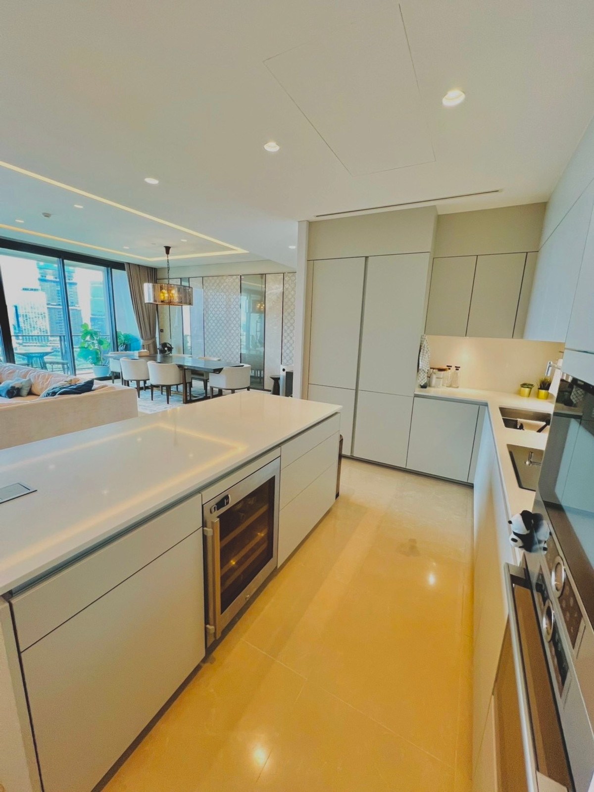CondoWitthayu, Chidlom, Langsuan, Ploenchit : ✨For sale/rent luxury condo The Residences at Sindhorn Kempinski, 3 bedrooms, beautiful room, fully furnished, large balcony, Lumpini Park view, near BTS Ratchadamrim, Lumpini Park.