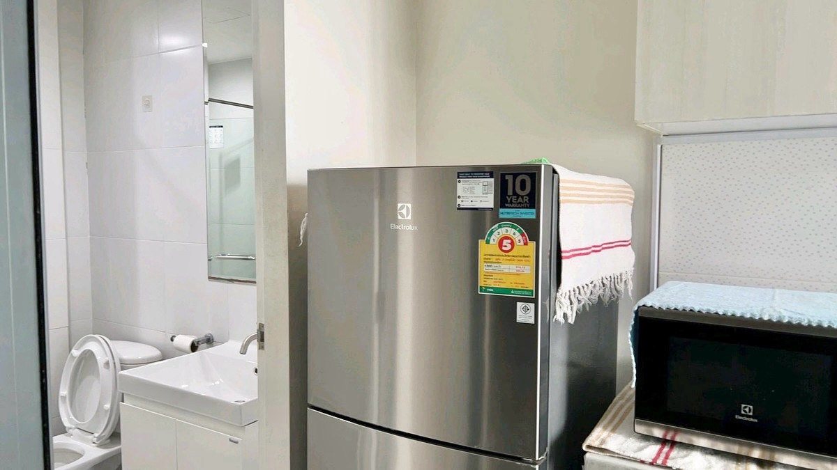 ให้เช่าคอนโดบางซื่อ วงศ์สว่าง เตาปูน : 📍โครงการ : Metro Sky Bangsue – Prachachuen 
🚝 ใกล้ : MRT บางซ่อน 500 เมตร
💵 ราคาเช่า : 16,000 บาท / เดือน