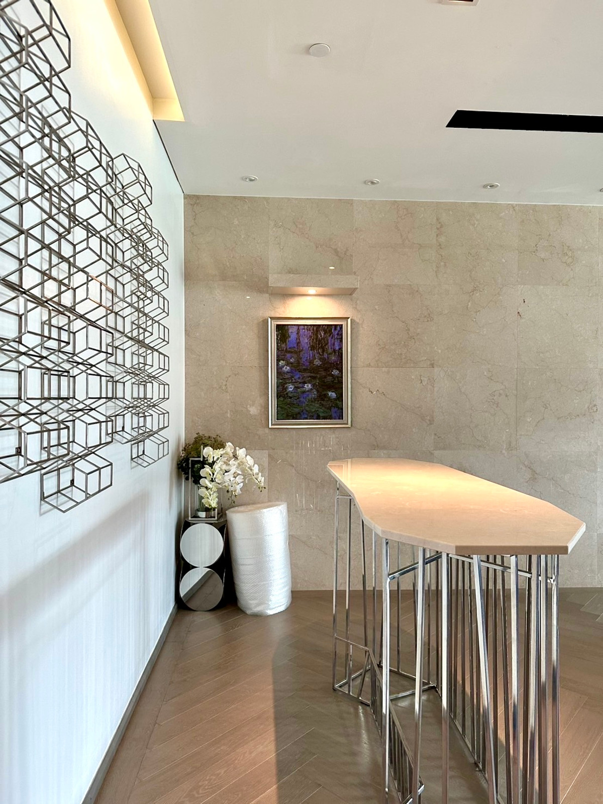 ขายคอนโดวิทยุ ชิดลม หลังสวน : The Park Chidlom: 2bed 2.5bath + maid 145sqm 41,900,000 Am: 0656199198