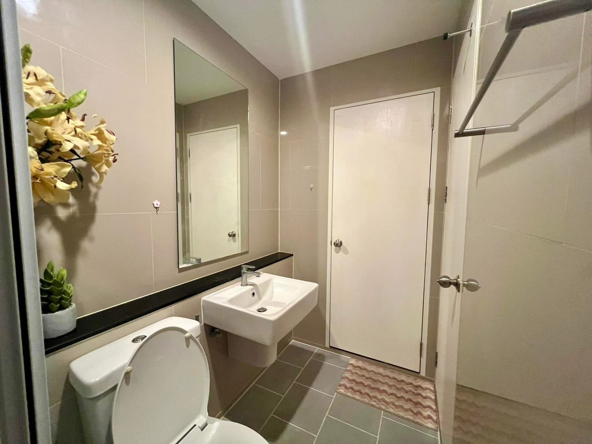 For RentCondoThaphra, Talat Phlu, Wutthakat : ⭐️ Aspire Sathorn - Ratchaphruek ⭐️ 2 bedrooms, 1 bathroom, 29th floor, corner room with electrical appliances and complete furniture.