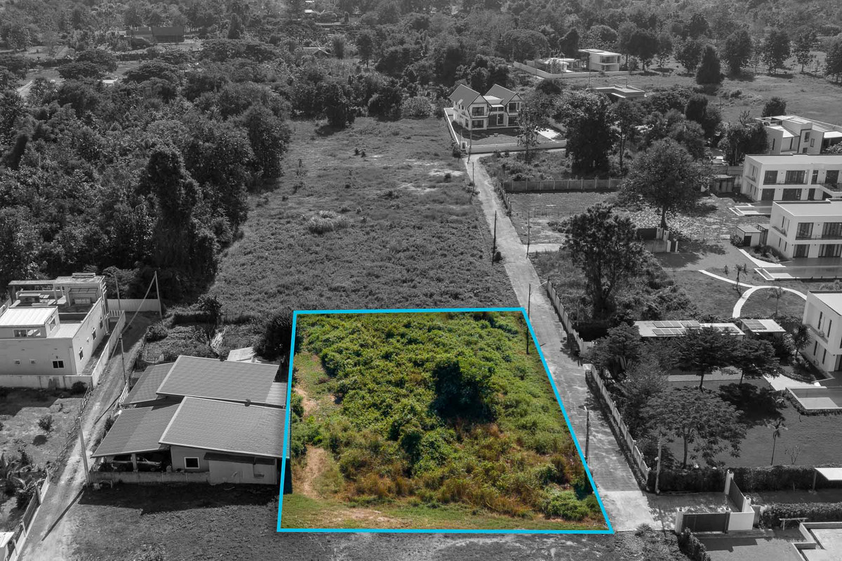 ขายที่ดินเชียงใหม่ : ที่ดินแปลงสวย พร้อมปลูกสร้าง ย่านที่อยู่อาศัยคุณภาพ อำเภอหางดง, เชียงใหม่