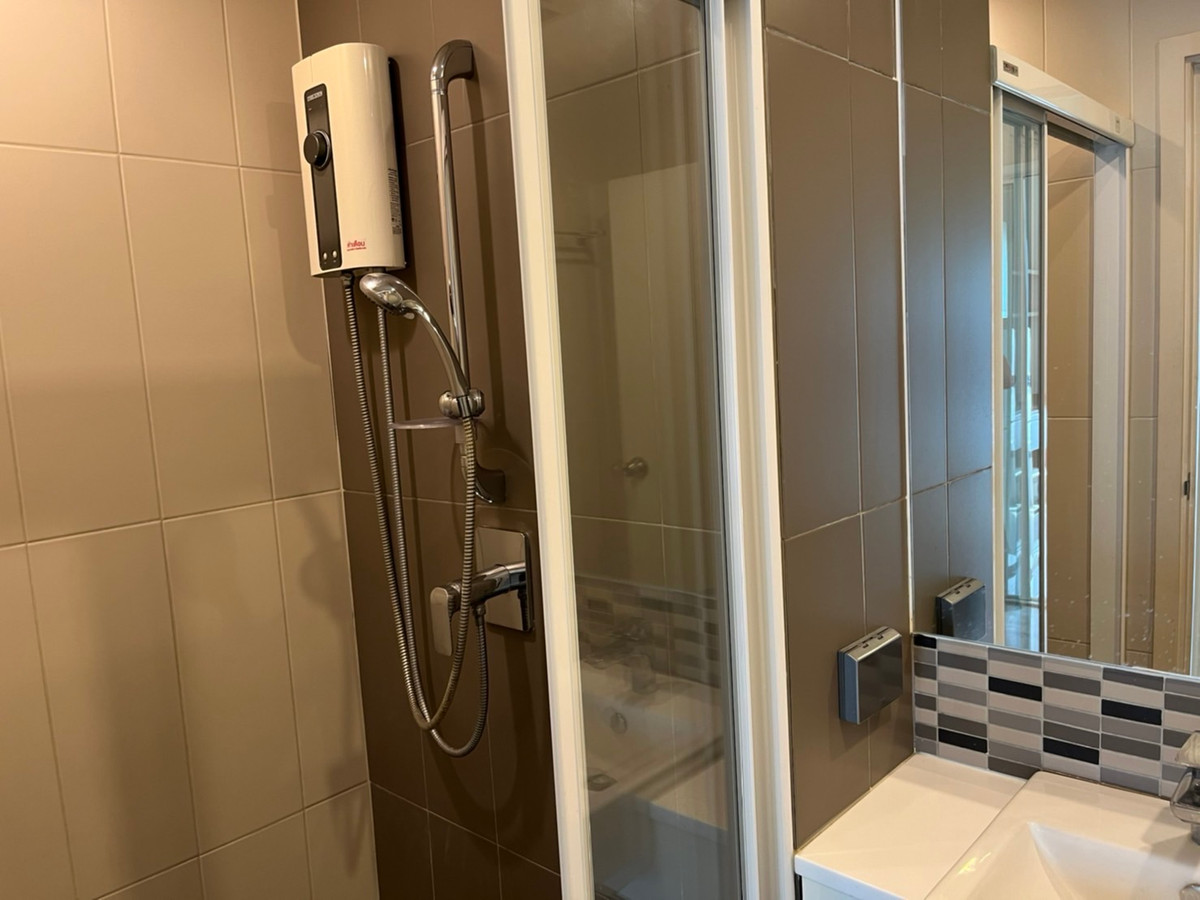 คอนโดอารีย์ อนุสาวรีย์ : ขายพร้อมผู้เช่า  8,500,000  (ตรม 150,000) ย่านอารีย์