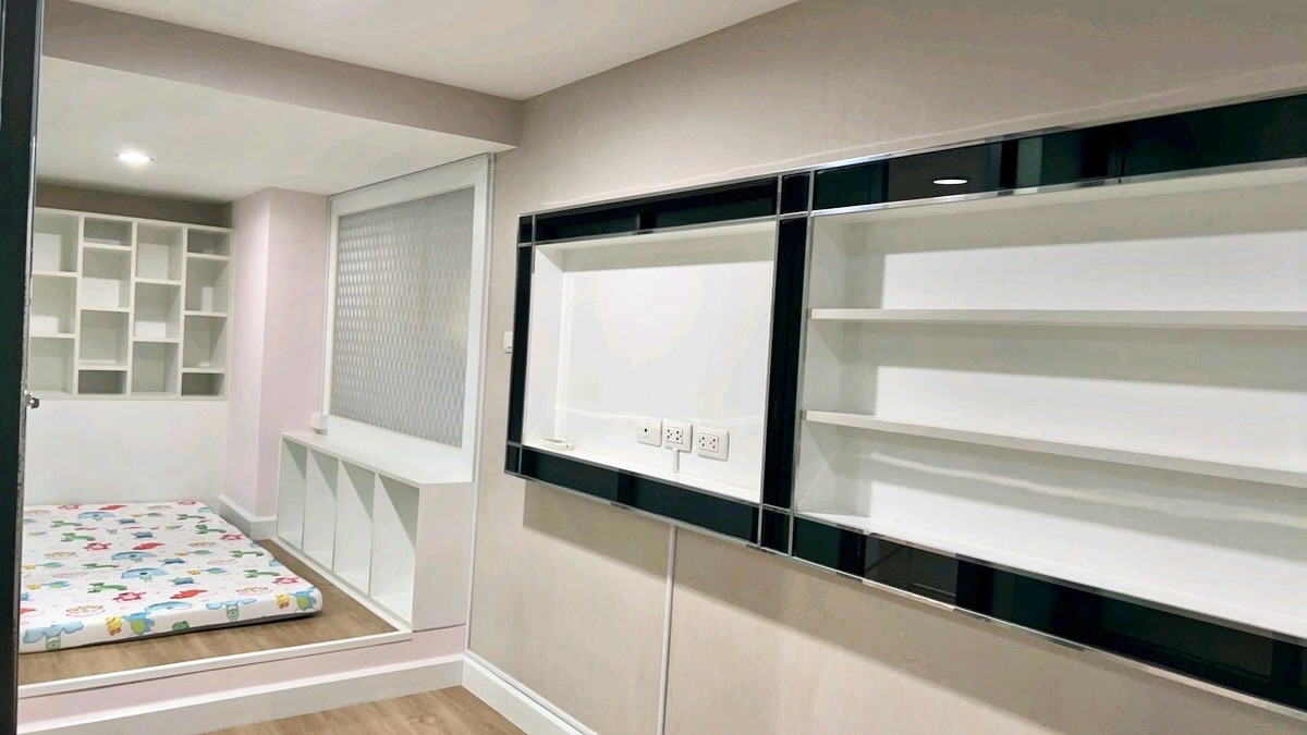 ให้เช่าคอนโดบางซื่อ วงศ์สว่าง เตาปูน : 📍โครงการ : Metro Sky Bangsue – Prachachuen 
🚝 ใกล้ : MRT บางซ่อน 500 เมตร
💵 ราคาเช่า : 16,000 บาท / เดือน