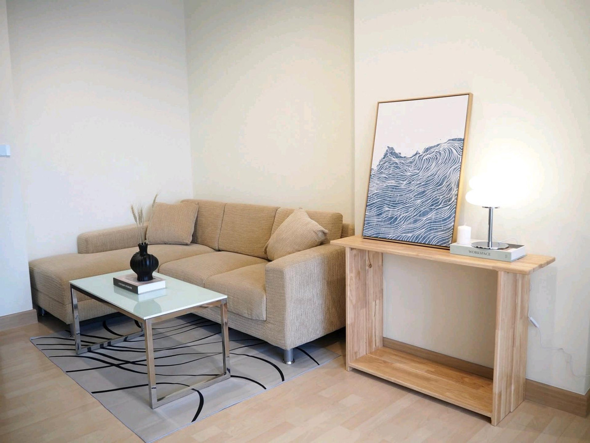 For RentCondoRatchadapisek, Huaikwang, Suttisan : Condo for rent, Rhythm Ratchada, next to MRT Ratchada.