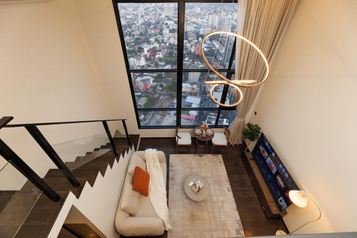 For RentCondoSukhumvit, Asoke, Thonglor : 🔥For Rent Now🔥 Park Origin Thonglor, 2 Bedrooms, Beautifully Decorated, High Ceilings, Stunning View, Fully Furnished, Ready to Move In.