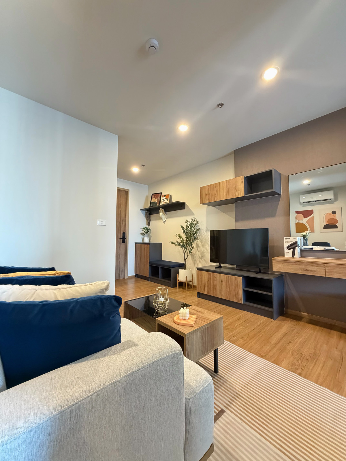 CondoLadprao, Central Ladprao : The line vibe for rent/sale, 1 bedroom, new, first move in Complete as seen