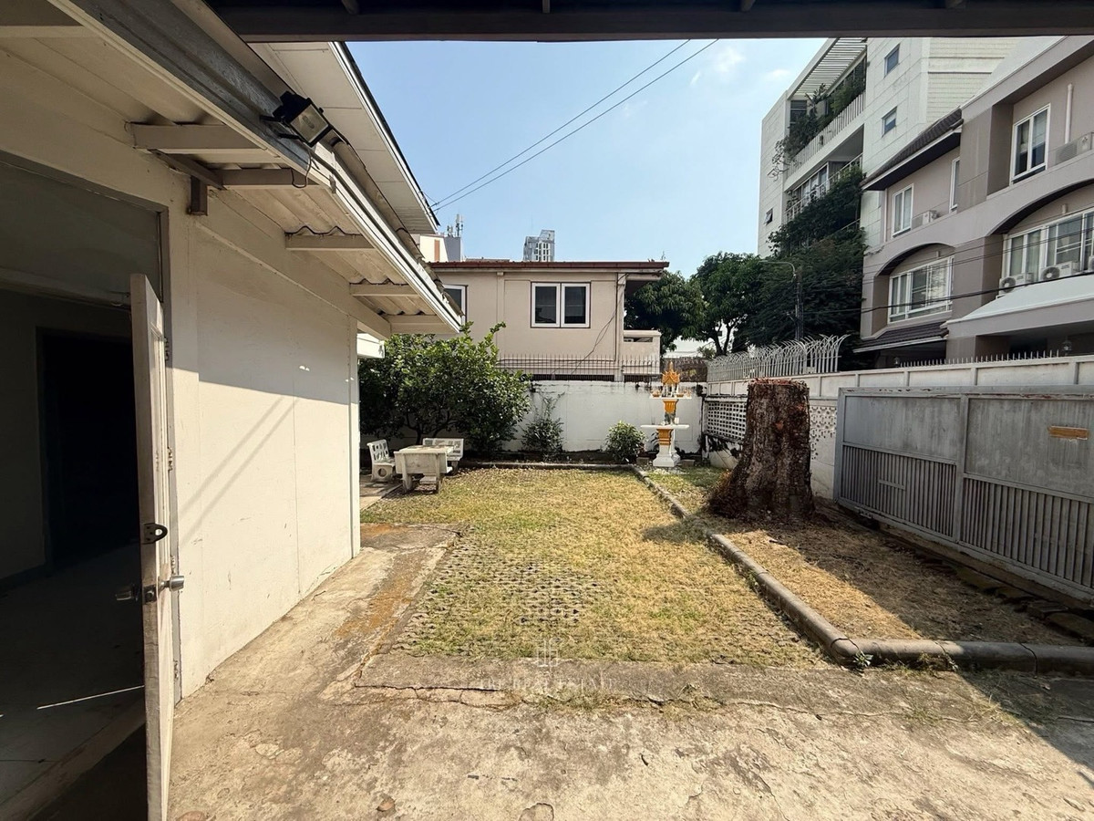 ขายที่ดินสาทร นราธิวาส : 📍 นราธิวาสราชนครินทร์ 10 หาไม่ได้แล้วกับทำเลนี้ ที่สวย บ้านพร้อมที่ดิน