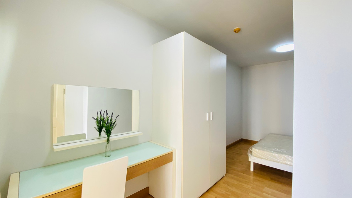 For RentCondoRattanathibet, Sanambinna : Condo for rent, City Home #Rattanathibet, large room, never rented. Brand new renovation, ready to move in for those who already have electrical appliances. Live as a family, easily walk to MRT #BTS Yaek Nonthaburi Station 1 Ready to move in now.