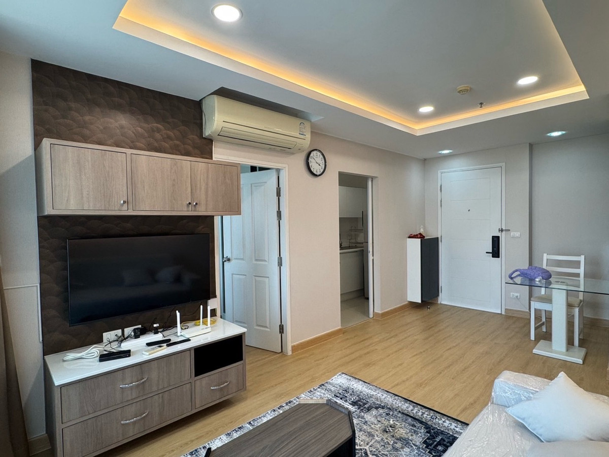 ให้เช่าคอนโด : ให้เช่า 1 นอน ราคาดี 45 ตรม 17,000 บาท สนใจติดต่อ 0808144488