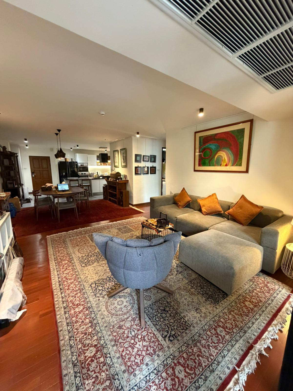 ขายคอนโดพระราม 3 สาธุประดิษฐ์ : ✨ดิวพิเศษ โอกาสครอบครองคอนโด 2 ห้องนอน 136 ตร.ม. ใจกลางสาทร–ช่องนนทรี ทำเล CBD หายาก - U5994123