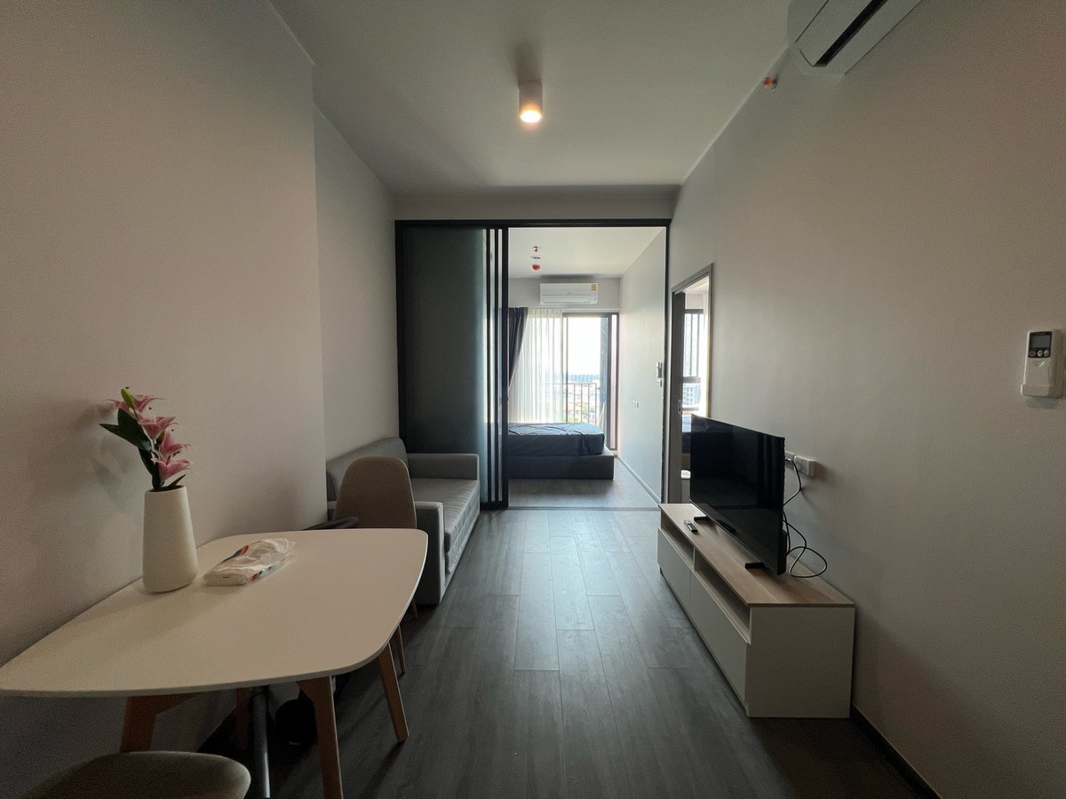 ให้เช่าคอนโดคลองเตย กล้วยน้ำไท : ห้องใหม่ สวยกิ๊ก วิวสระว่ายน้ำ 45 ตร.ม.