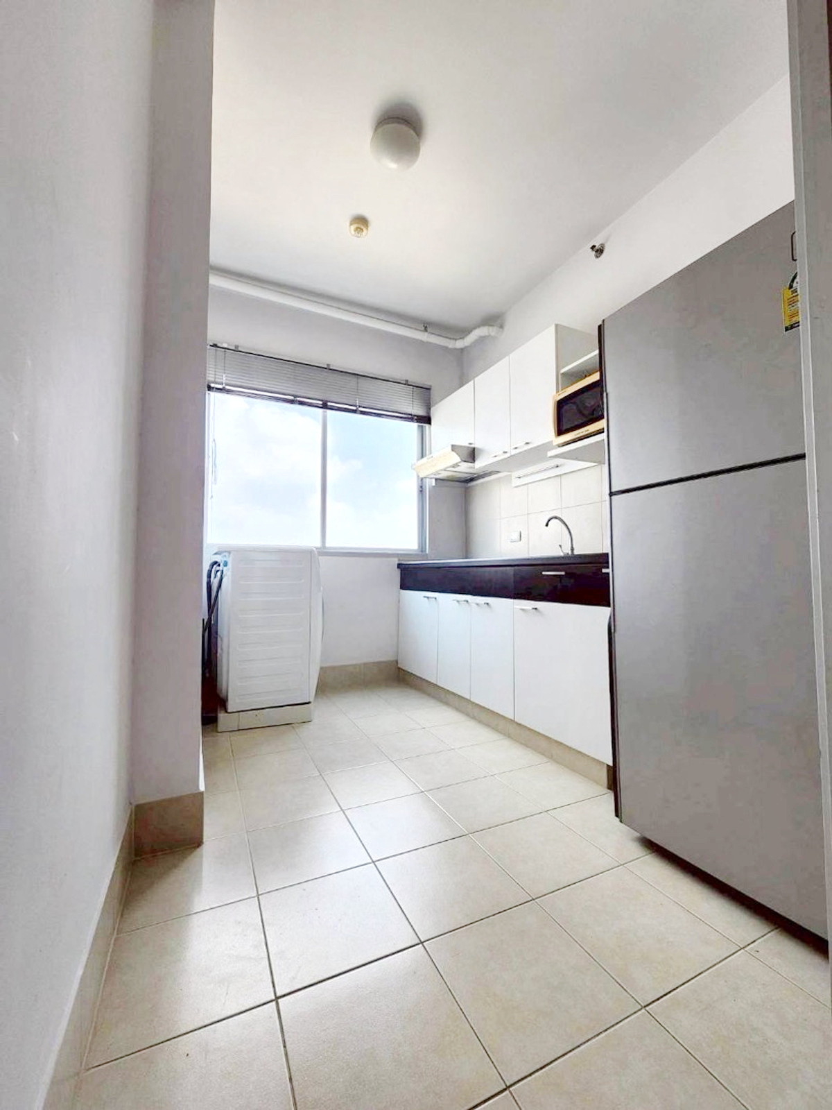 ให้เช่าคอนโดพระราม 9 เพชรบุรีตัดใหม่ RCA : 9751♛เช่า 1 ห้องนอน♙ศุภาลัย ปาร์ค อโศก-รัชดา♜MRT พระราม 9∞099-5919653,065-9423251🜲Line@sureresidence