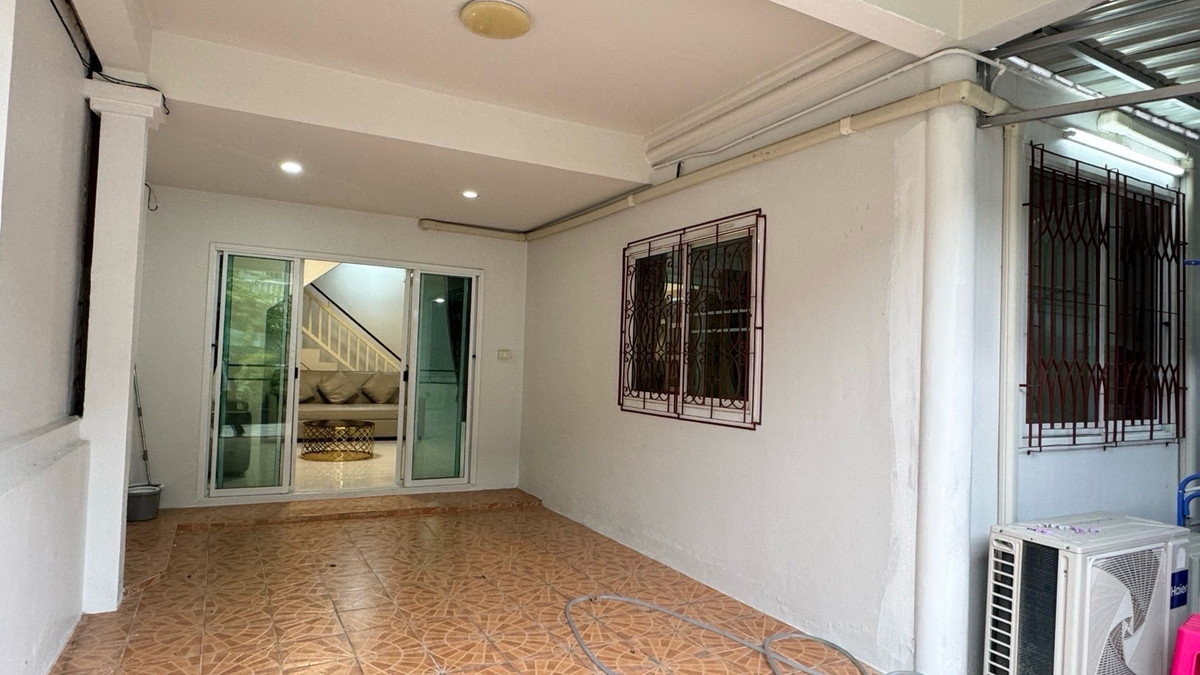 ให้เช่าบ้านรัชดา ห้วยขวาง : 🌟พร้อมอยู่ทาวน์โฮมอยู่เจริญ ห้วยขวาง 5 ห้องนอน  4ห้องน้ำ ประชาราษฎร์บำเพ็ญ🌟