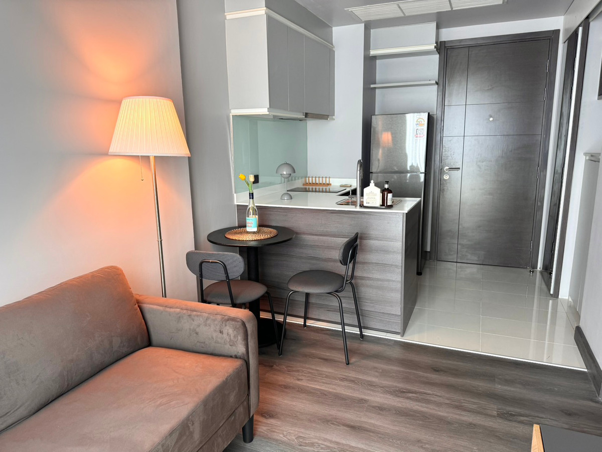 For RentCondoSukhumvit, Asoke, Thonglor : 1 bed 1 bath 34 sqm condo at Ceil by Sansiri for rent 18,000THB per month, Sukhumvit soi 63, Ekkamai BTS