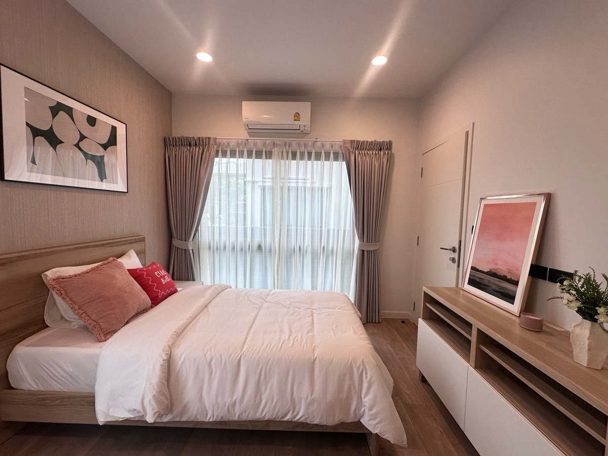 ให้เช่าบ้านพัฒนาการ ศรีนครินทร์ : ให้เช่าบ้าน 4 ห้องนอน หลังมุม ขนาด 300 ตรม ราคา 170,000 บาท สนใจนัดชม 0808144488