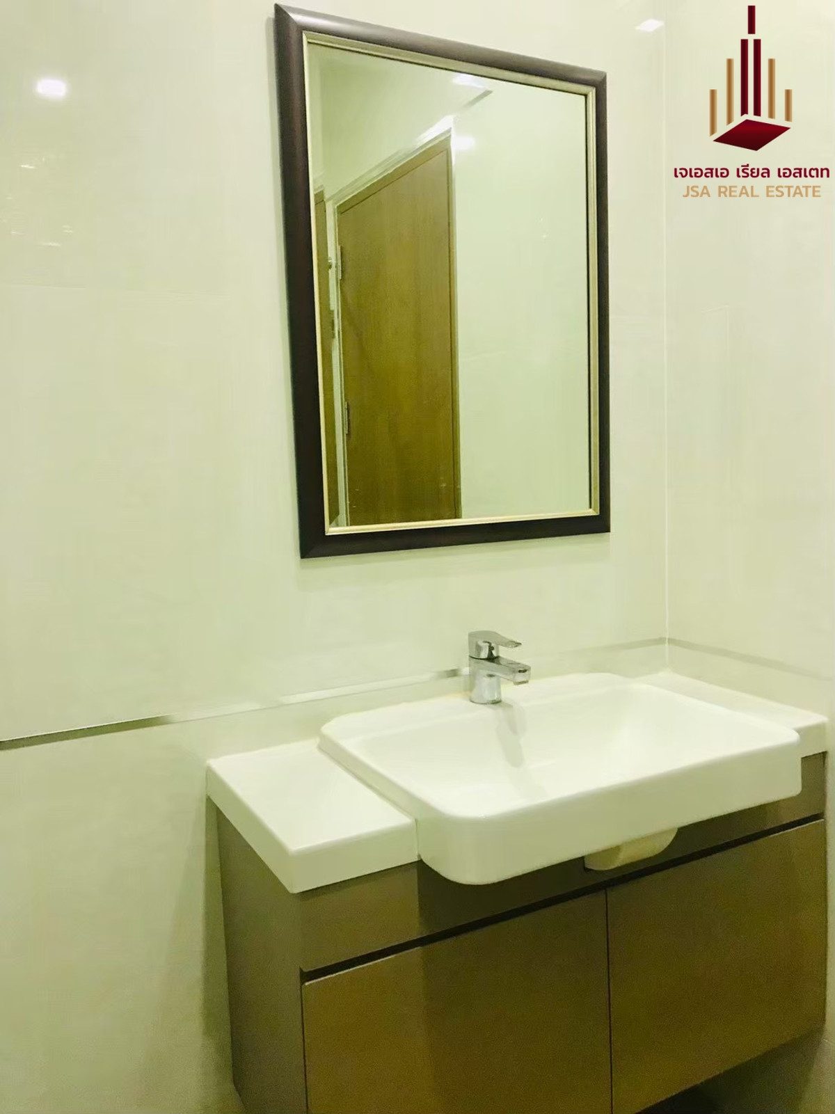 ให้เช่าคอนโดราชเทวี พญาไท : ✨ For Rent: Noble Revent Condo ✨  💰 Only 22,000 THB/month