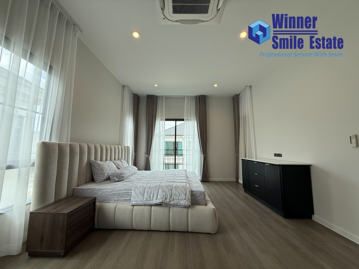 For RentHouseBangna, Bearing, Lasalle : For Rent Setthasiri Bangna KM.10 | Sansiri Project luxury House extremely 4 Bed 5 Bathroom 310 sqm. Fully Furnished