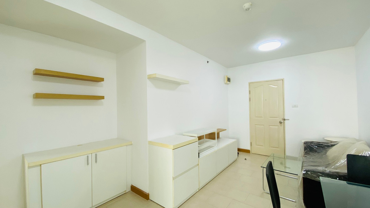 For RentCondoRattanathibet, Sanambinna : Condo for rent, City Home #Rattanathibet, large room, never rented. Brand new renovation, ready to move in for those who already have electrical appliances. Live as a family, easily walk to MRT #BTS Yaek Nonthaburi Station 1 Ready to move in now.