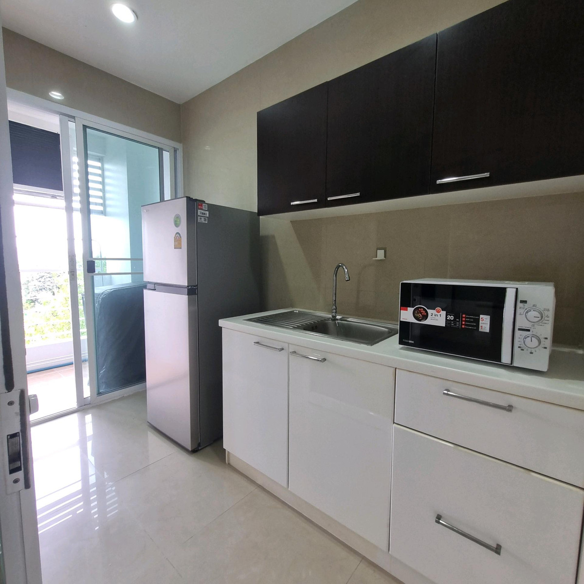 ให้เช่าคอนโดลาดพร้าว101 แฮปปี้แลนด์ : happy condo 101 for rent 36sqm. stu type ห้องสวยใหม่ เพียง10k please add line goodasset 