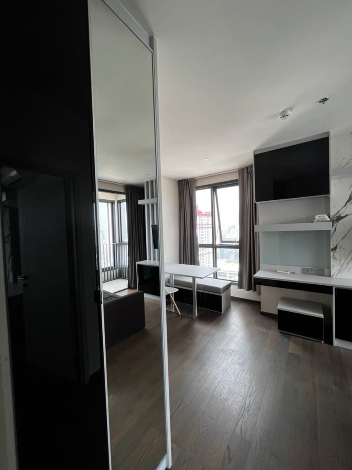 ให้เช่าคอนโดราชเทวี พญาไท : Ideo Q siam Ratchathewi 2 นอน ชั้นสูง ลิฟท์ส่วนตัว