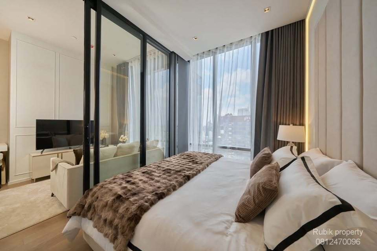For SaleCondoSilom, Saladaeng, Bangrak : 🏢 Ashton Silom | Ashton Silom, a luxury condo in the heart of Silom, easy to walk to BTS Chong Nonsi, very good location for both living and investing RB1688