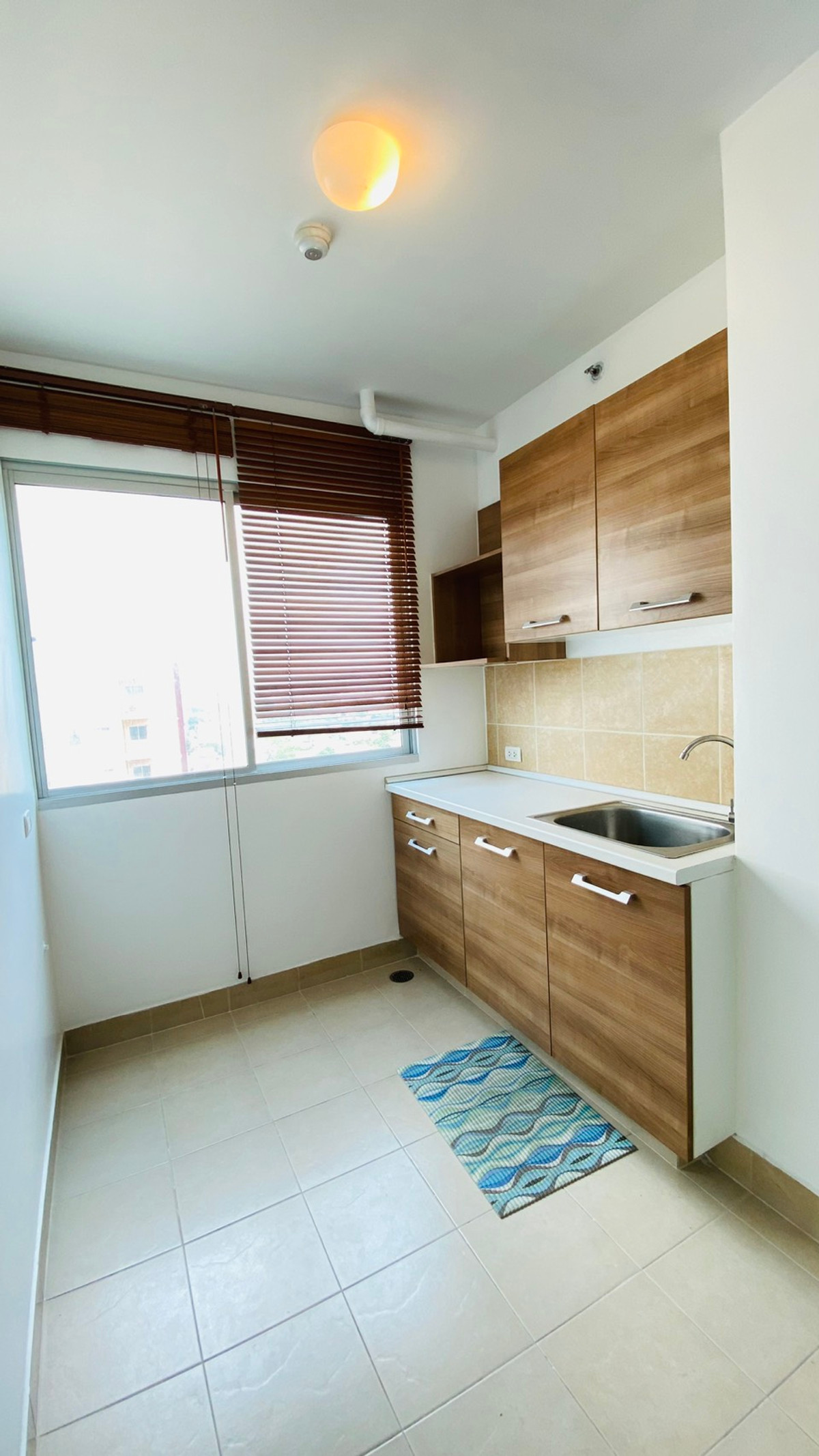 For RentCondoRattanathibet, Sanambinna : Condo for rent, City Home #Rattanathibet, large room, never rented. Brand new renovation, ready to move in for those who already have electrical appliances. Live as a family, easily walk to MRT #BTS Yaek Nonthaburi Station 1 Ready to move in now.