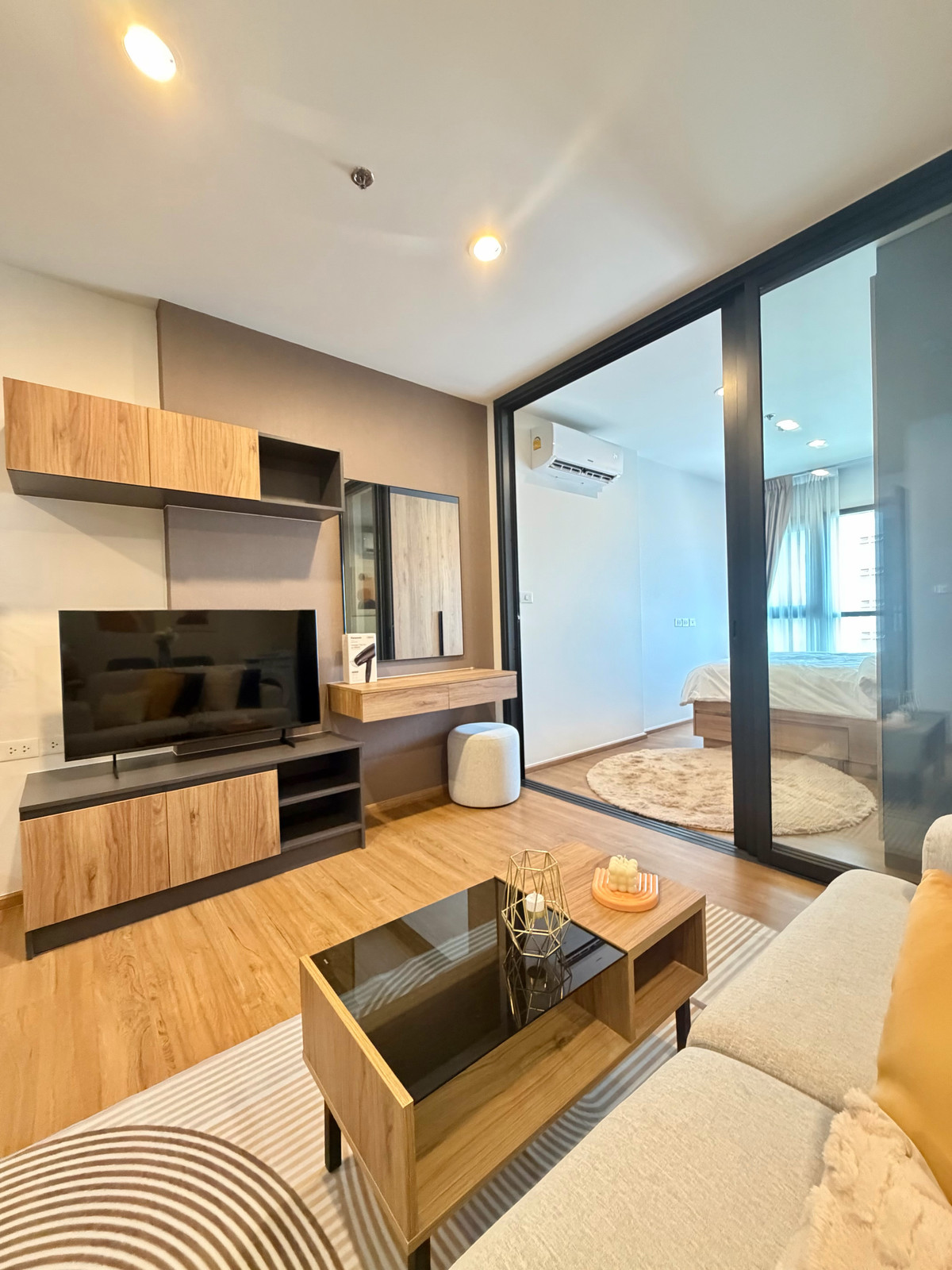 CondoLadprao, Central Ladprao : The line vibe for rent/sale, 1 bedroom, new, first move in Complete as seen