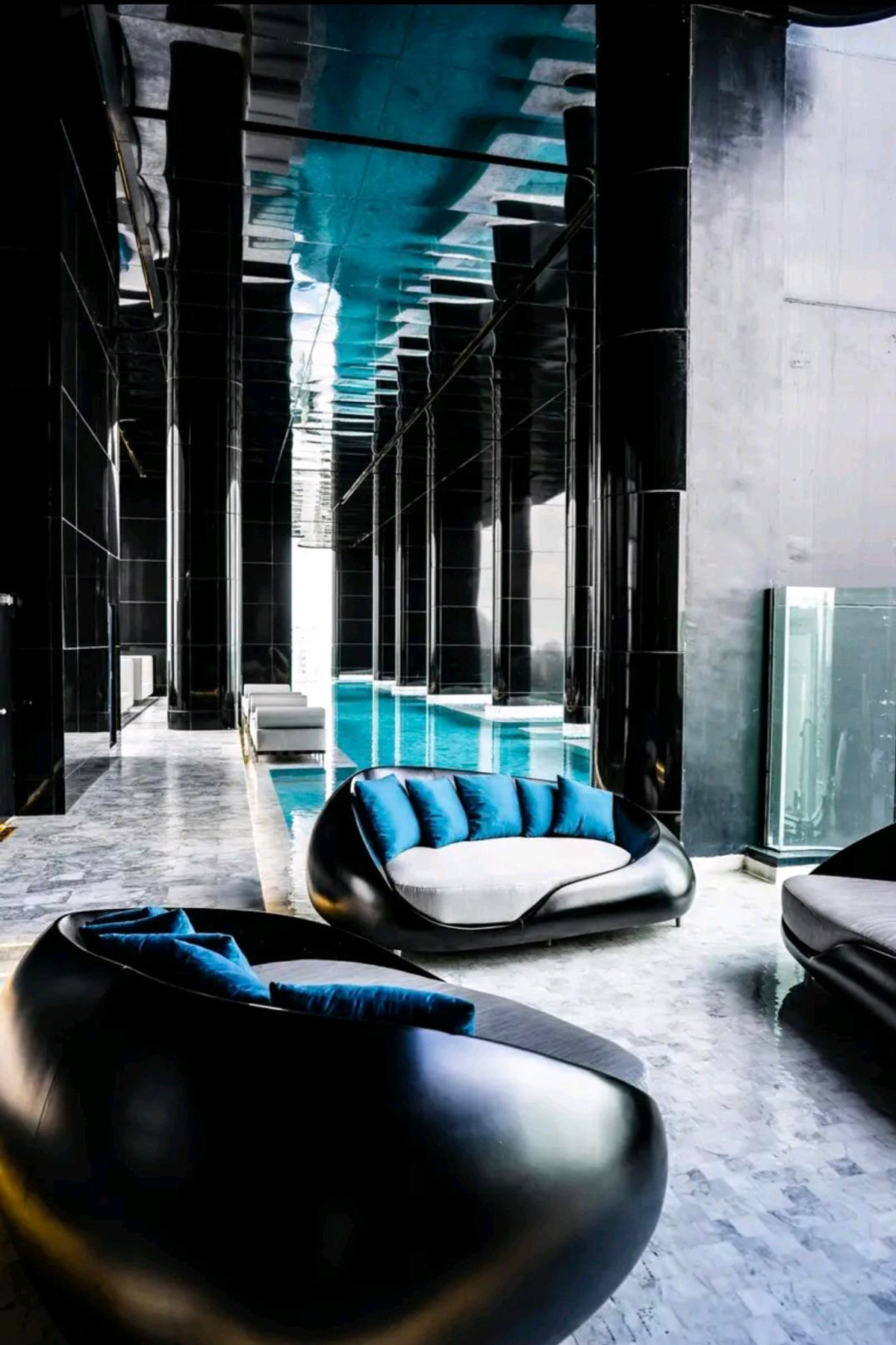 For RentCondoSukhumvit, Asoke, Thonglor : For Rent : Ashton Asoke ,Located right next to MRT Sukhumwit, BTS Asoke station and Terminal 21.