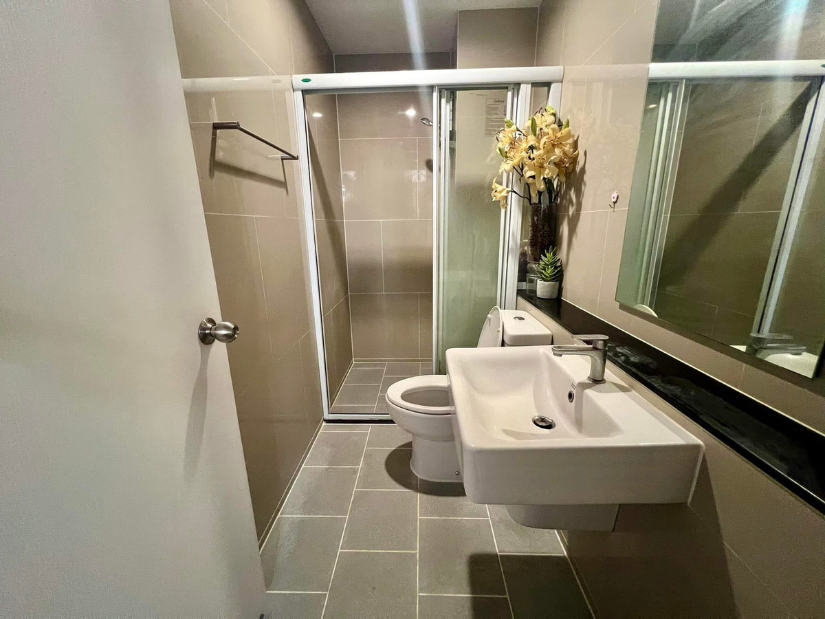 For RentCondoThaphra, Talat Phlu, Wutthakat : ⭐️ Aspire Sathorn - Ratchaphruek ⭐️ 2 bedrooms, 1 bathroom, 29th floor, corner room with electrical appliances and complete furniture.