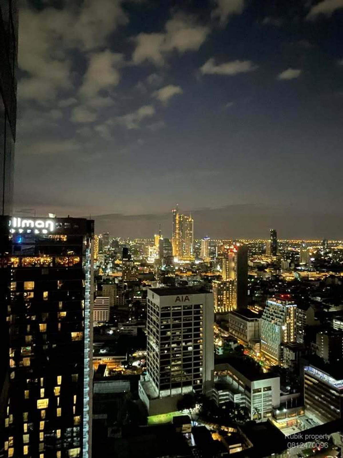 For SaleCondoSilom, Saladaeng, Bangrak : 🏢 Ashton Silom | Ashton Silom, a luxury condo in the heart of Silom, easy to walk to BTS Chong Nonsi, very good location for both living and investing RB1688