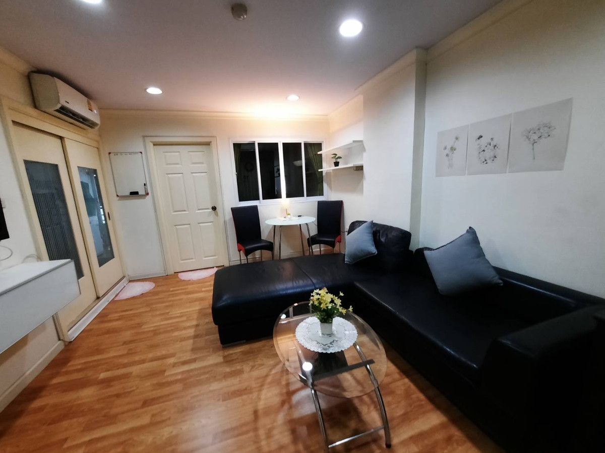 ให้เช่าคอนโดสุขุมวิท อโศก ทองหล่อ : คอนโดให้เช่า Lumpini Suite สุขุมวิท 41 ขนาด 40 ตร.ม. ชั้น 2 มีอ่างอาบน้ำ อุปกรณ์เครื่องใช้ไฟฟ้าครบครัน