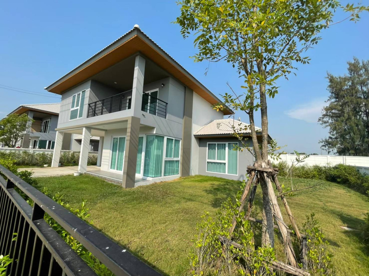 For SaleHouseMin Buri, Romklao : House for sale, The Extenso Village, Liap Waree Tel.099-998-3897