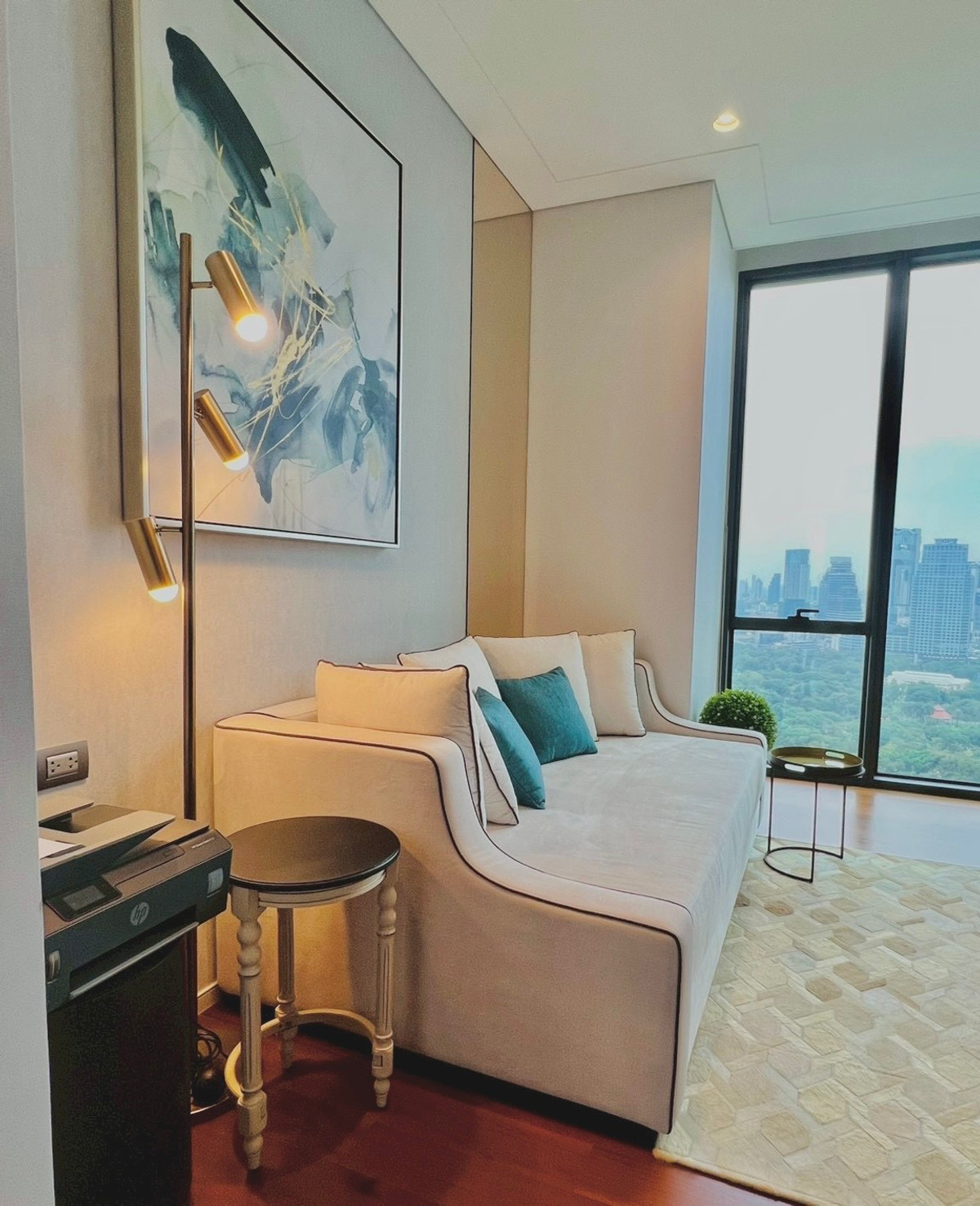 CondoWitthayu, Chidlom, Langsuan, Ploenchit : ✨For sale/rent luxury condo The Residences at Sindhorn Kempinski, 3 bedrooms, beautiful room, fully furnished, large balcony, Lumpini Park view, near BTS Ratchadamrim, Lumpini Park.