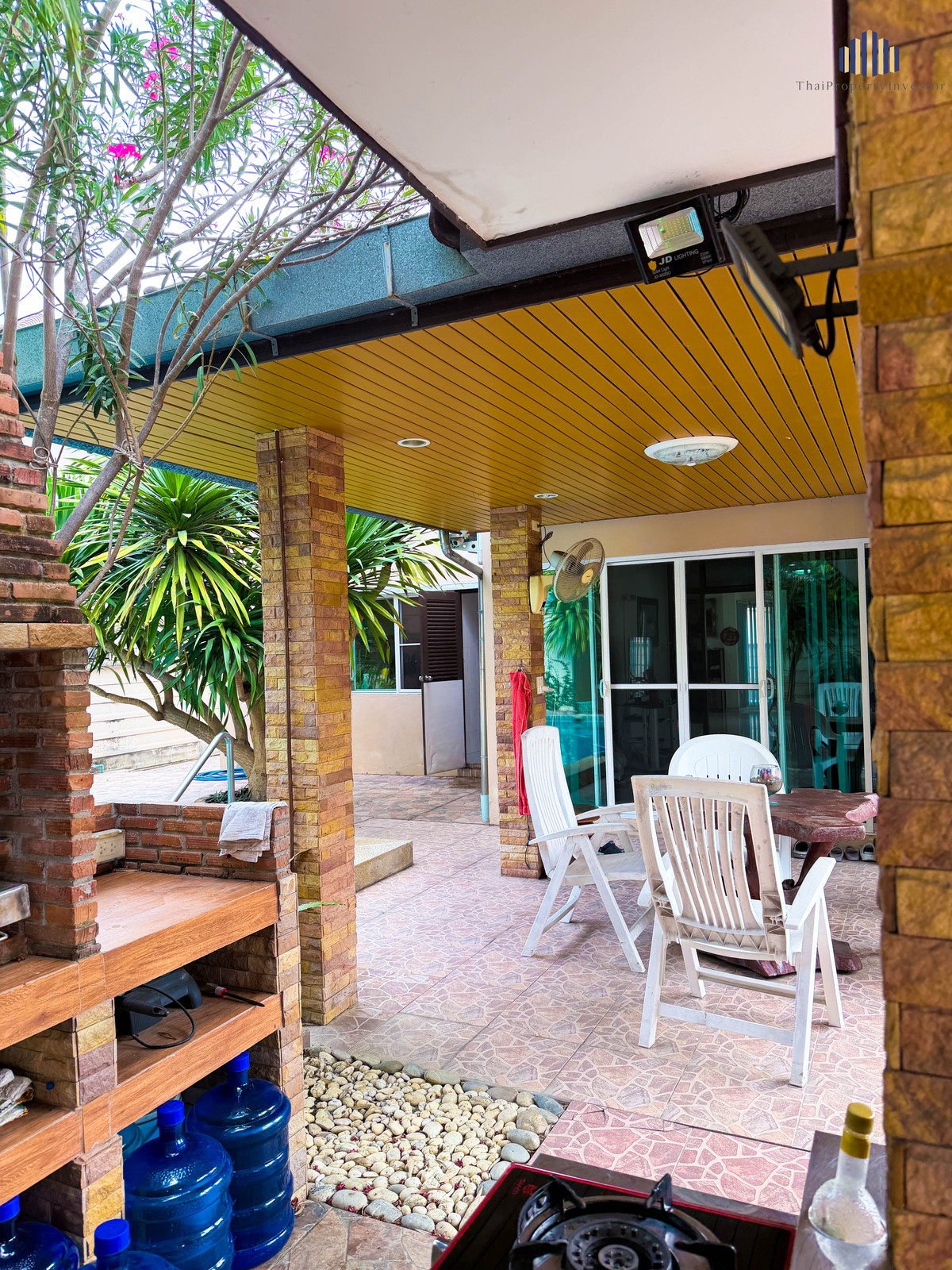 For SaleHouseRatchaburi : House for Sale in Ban Pong, Ratchaburi – 100 sq.wah with 6×8 m Swimming Pool – Reduced to THB 7M