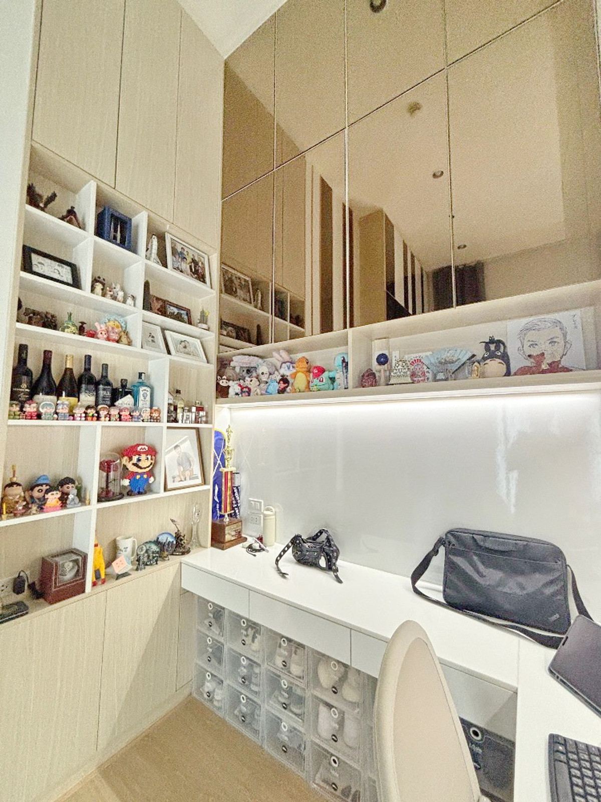 For RentCondoRatchadapisek, Huaikwang, Suttisan : 9774♛Condo for rent, 2 bedrooms♙Noble Revolve Ratchada♜MRT Cultural Center∞099-5919653,065-9423251🜲Line@sureresidence