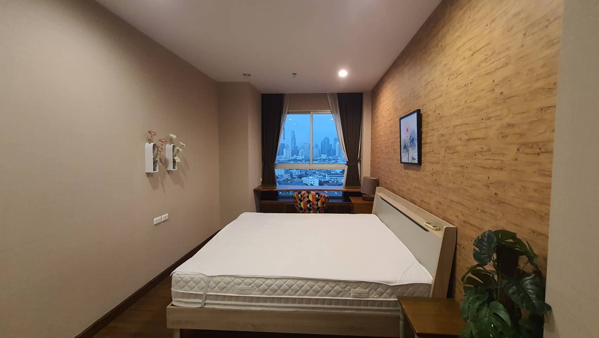 ขายคอนโดสาทร นราธิวาส : Supalai Lite Sathorn - Charoenrat / 1 Bedroom (SALE WITH TENENT), ศุภาลัย ไลท์ สาทร - เจริญราษฎร์ / 1 ห้องนอน (ขายพร้อมผู้เช่า) LD052